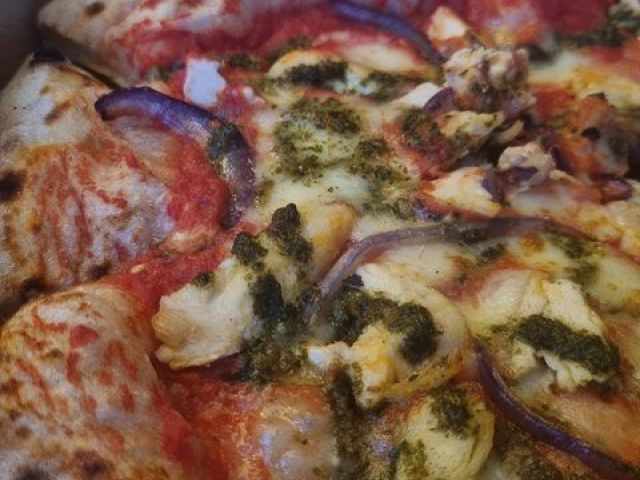 two-tozzers-pizza (30)-kireth-ai